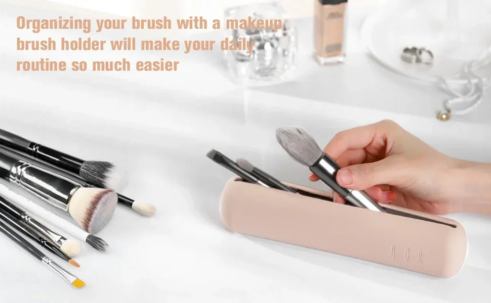 Travel Makeup Brush Bag, Simple Portable Silicone Storage Box, Soft and Sleek Makeup Tools Organizer for Travel
